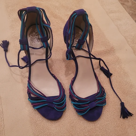 Vince Camuto Strappy heels - Picture 2 of 8